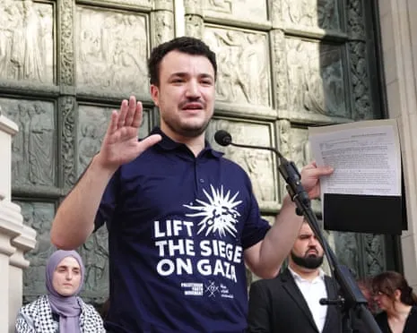 American Judge Orders Deportation of Palestinian-Supporting Leader Due to Inaccurate Information on Green Card Application