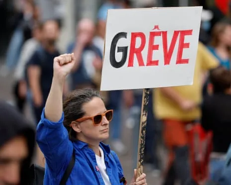 France Preparing for Significant Strike Action During Worsening Political Turmoil
